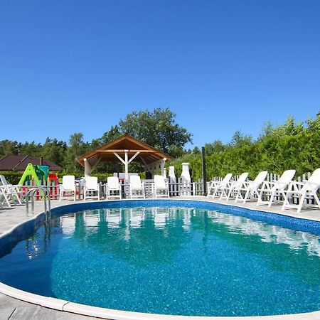 Osrodek Wypoczynkowy Slonce Bobolin Hotel Домбки Екстериор снимка