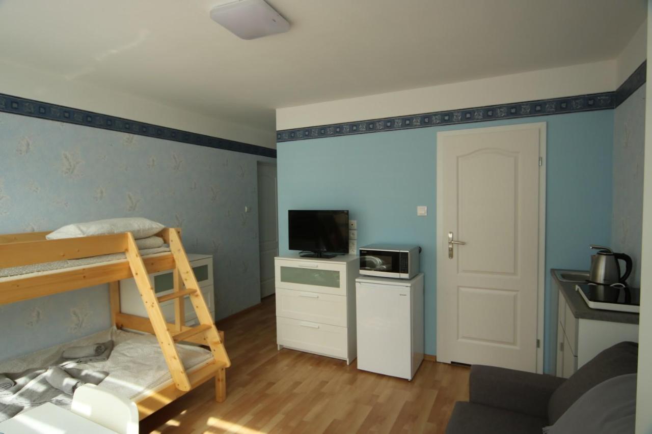 Osrodek Wypoczynkowy Slonce Bobolin Hotel Домбки Екстериор снимка