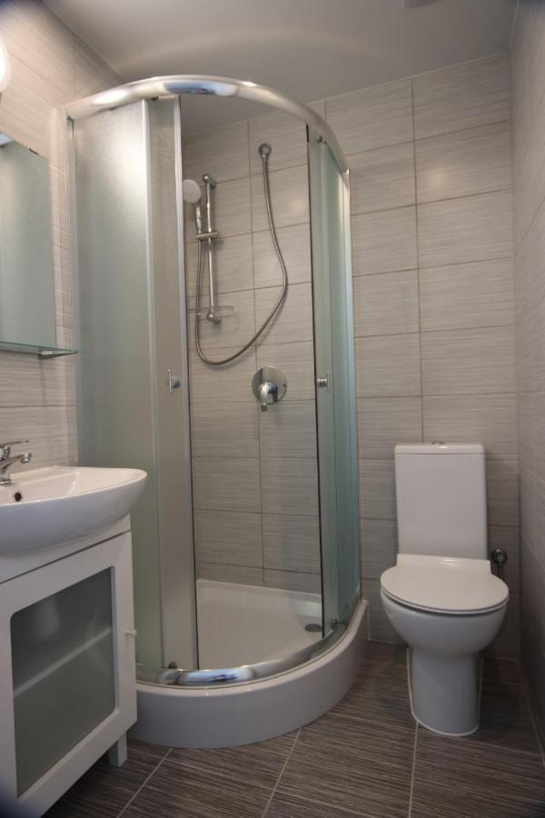 Osrodek Wypoczynkowy Slonce Bobolin Hotel Домбки Екстериор снимка
